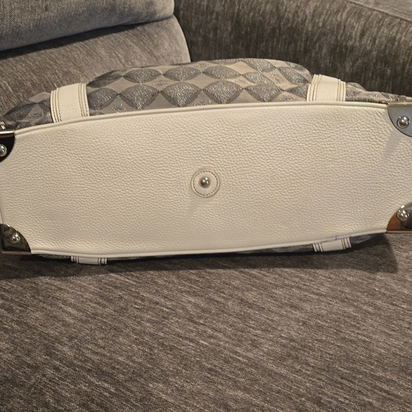 MCM Drawstring / Chain handle Bag - Authentic - Picture 4 of 10